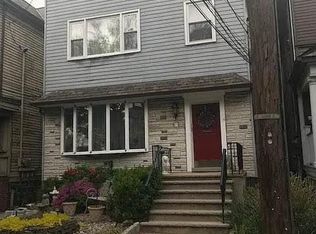 23 King Ave #2, Weehawken, NJ 07086