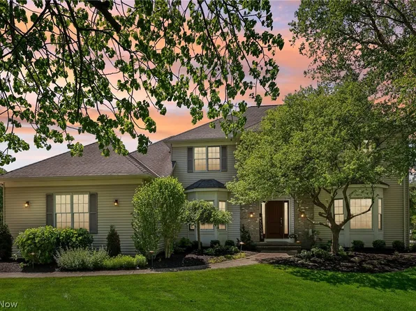6400 Suzanne Ln, Solon, OH 44139