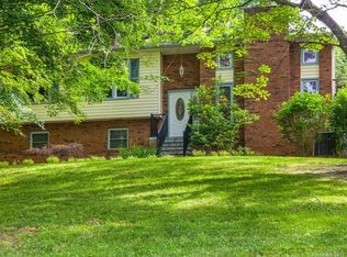 3 Meadowview Ter, Weaverville, NC 28787