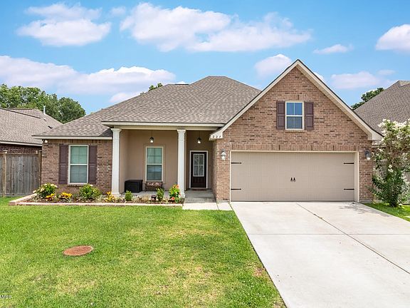3rd image of 227 Lexi Falls Ln