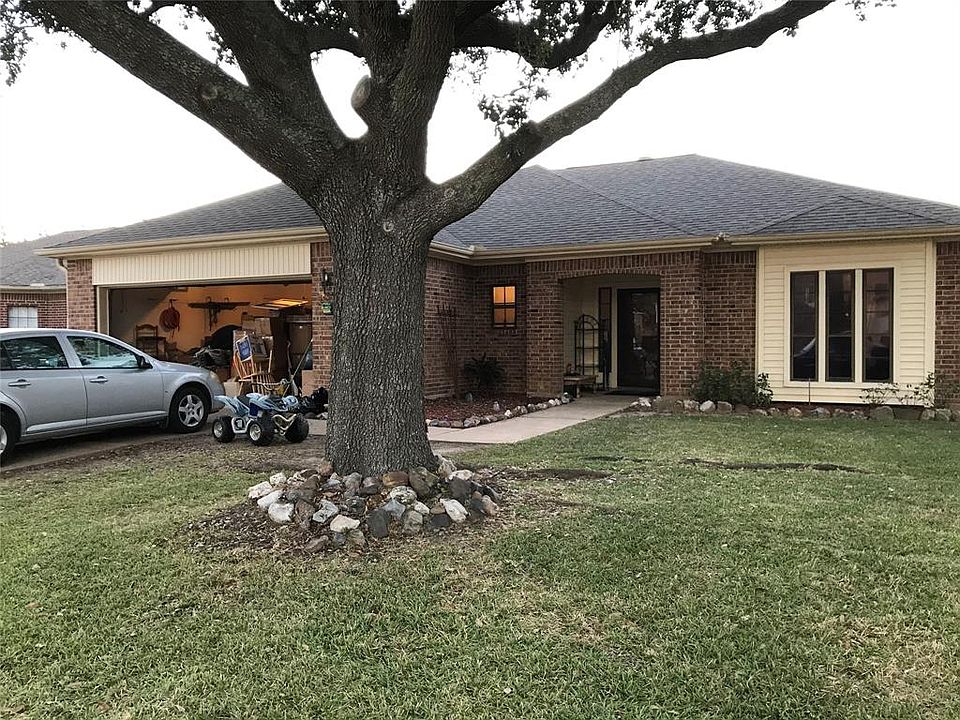 1st image of 4835 Green Trail Dr
