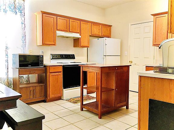 5th image of 3905 Overlake Dr