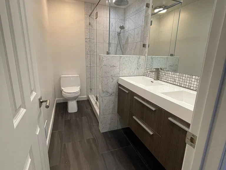 141 N Spruce Ave — Photo 8