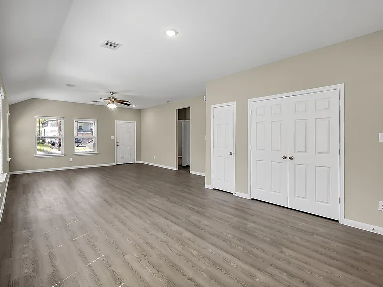 811 Jefferson Ave — Photo 9