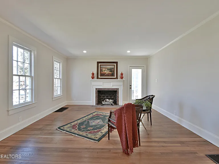 2622 Fairmont Blvd — Photo 4