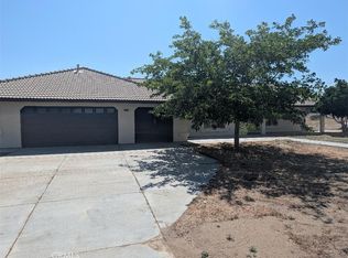 11565 Lebec Rd, Phelan, CA 92371