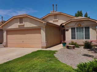 653 Valley Meadows Dr NE, Rio Rancho, NM 87144