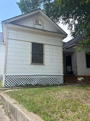 517 Stoner Ave Photo 1