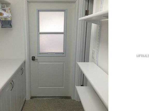 4th image of 313/315 Parkdale Dr