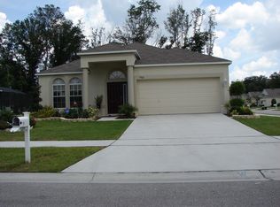 1208 Gordon Oaks Dr, Plant City, FL 33563