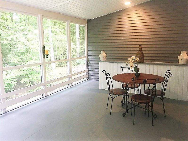 2nd image of 16 Byron Dr
