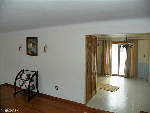 3rd image of 9991 Delsy Dr
