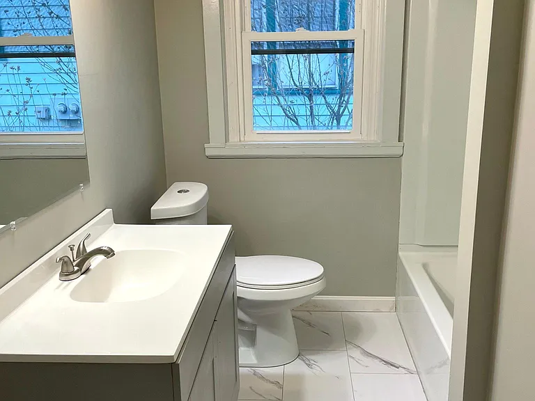 866 Smith St #1 — Photo 11