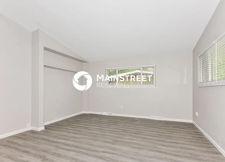 1545 Swan Dr — Photo 7