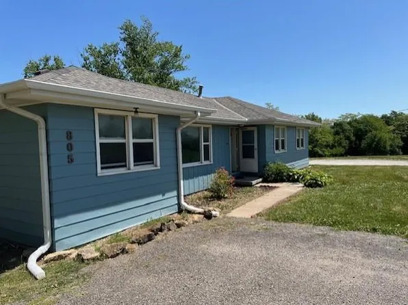 805 E Price Ave, Savannah, MO 64485