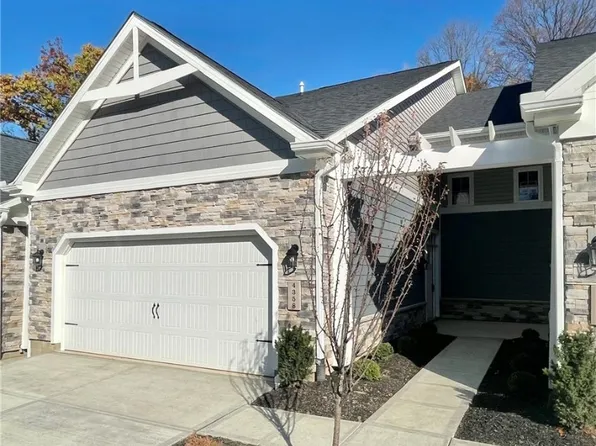 4358 Cottage Park Dr, Dayton, OH 45430