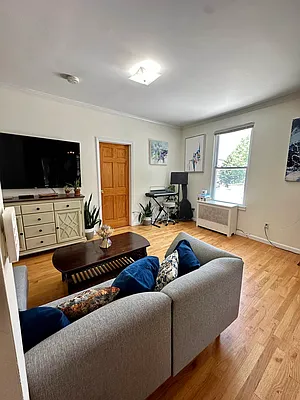 Rented by Compass | media 20