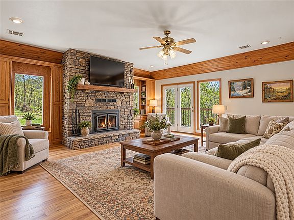 2nd image of 13364 Ventris Rd