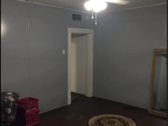 4th image of 825 Drey St #825