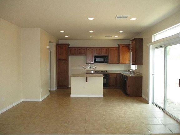 4th image of 2132 Summer Home St