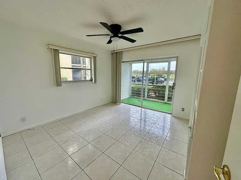 23099 Barwood Ln N #109 — Photo 21