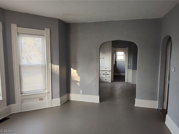 5th image of 4826 Cornell Ave