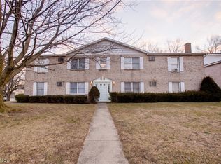 148 Kendall Ave, Campbell, OH