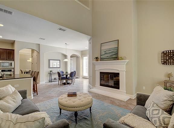 4th image of 12305 Buvana Dr