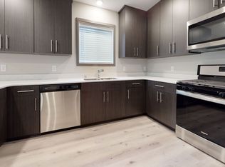 1915 Como Ave SE #1, Minneapolis, MN 55414