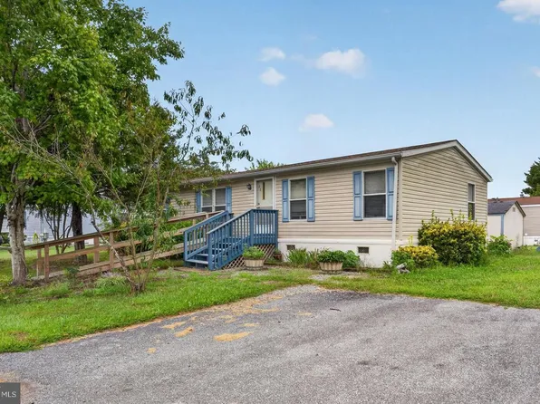 28 Emery Cir, Delmar, DE 19940