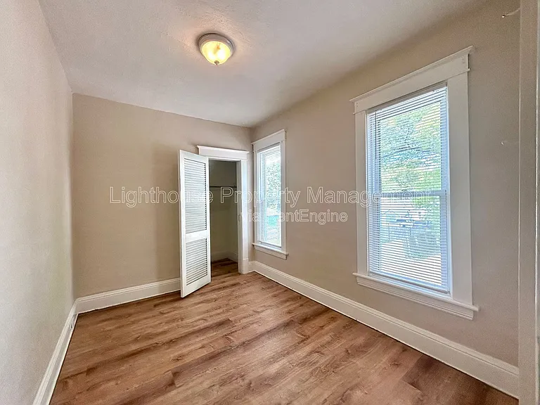 2550 Crozier Ave #2 — Photo 2