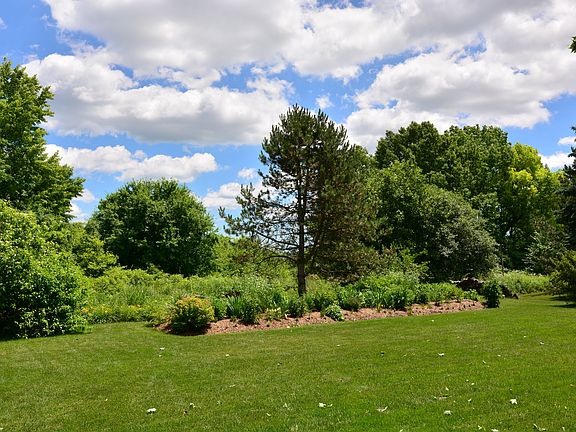 Backyard borders conservancy
