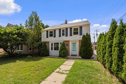 5577 N Kent Ave Photo 1 5577 N Kent Ave Photo 1