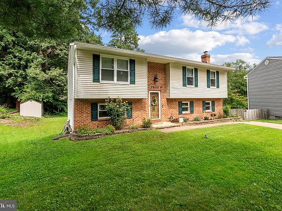 3rd image of 2805 Merrick Way