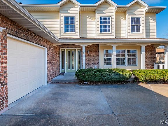 3rd image of 5137 Carriage Trace Dr