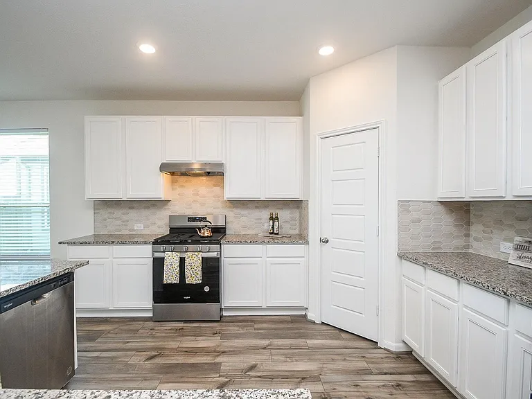 3043 Kastania Ln — Photo 5