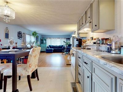 32 Red Oak Drive, Southington, CT, 06489