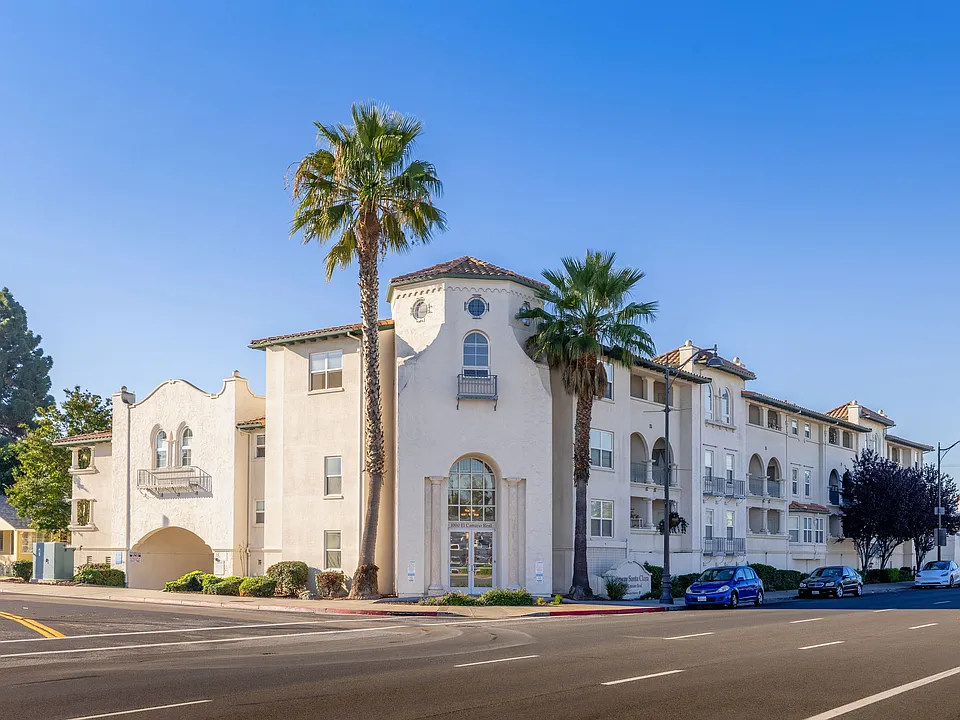 Welcome home to Gateway Santa Clara!