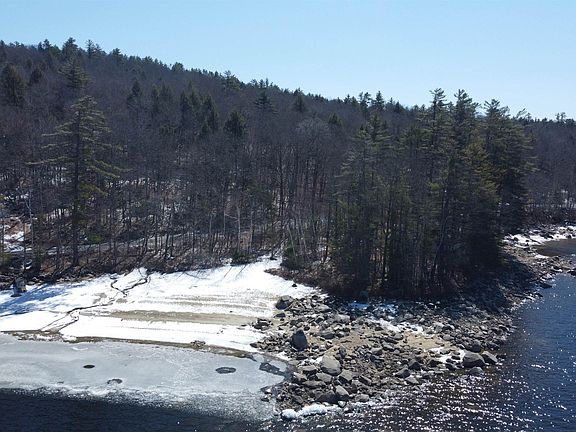 4th image of 775 Goose Pond Road