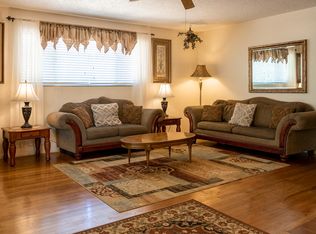 802 Avenida Del Sumbre, Roswell, NM 88203