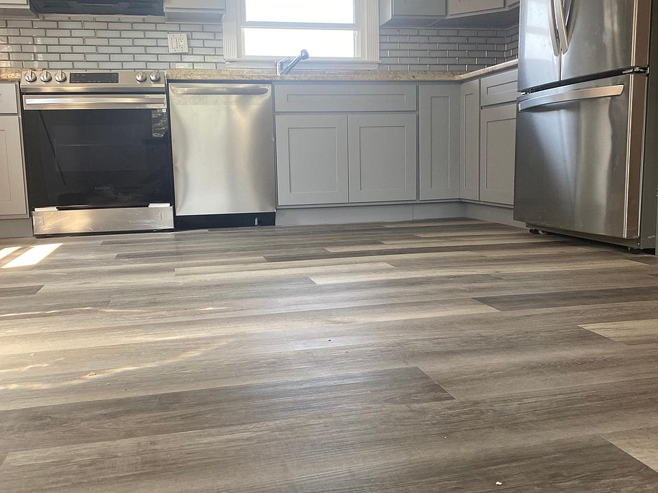 2nd image of 287 Malcolm Ave