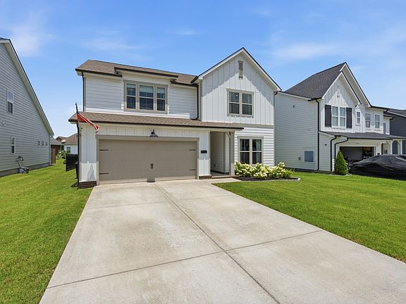 2nd image of 3632 Shady Forest Dr