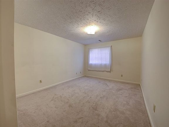 5th image of 10559 Lynn Ln APT 2