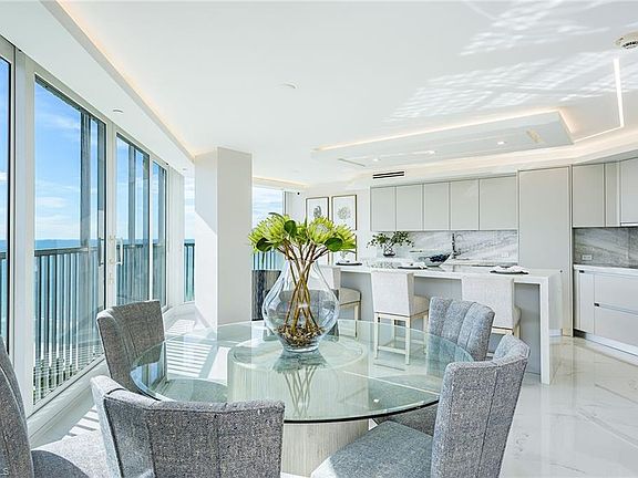 4th image of 4041 Gulf Shore BLVD N #1802