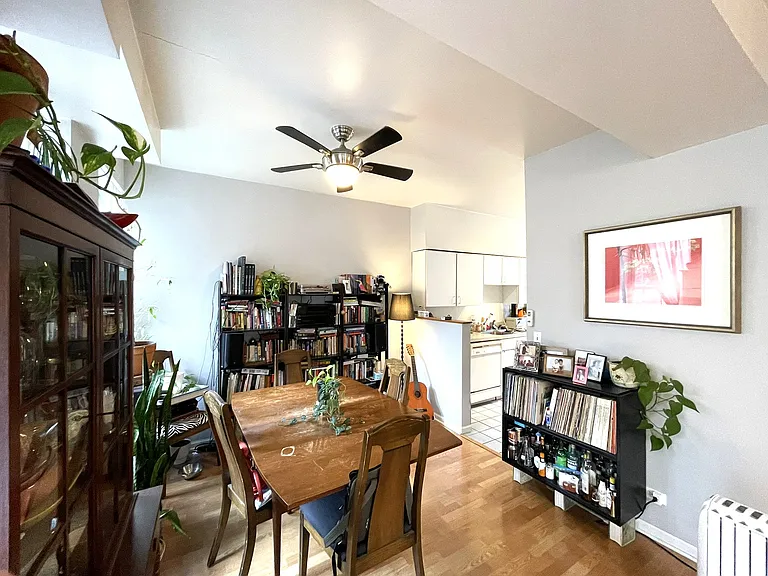 1451 W Huron St #CH — Photo 7