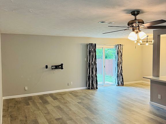 2nd image of 1807 Nantucket Dr