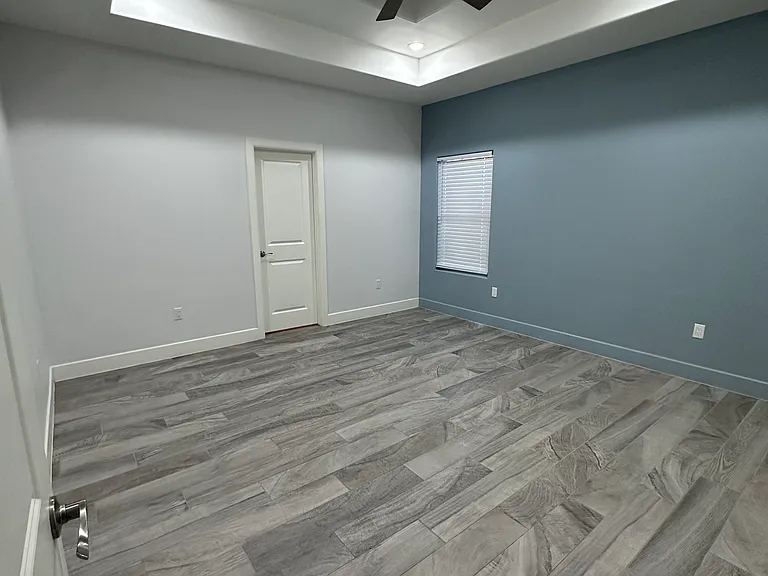 16584 Barnes Ct — Photo 10