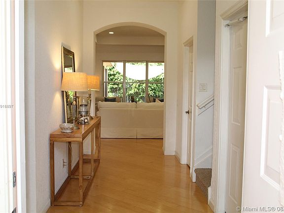 4th image of 1812 Mariners Ln #1