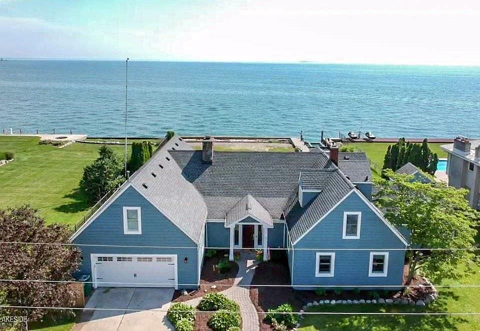 1st image of 37660 Lakeshore Dr