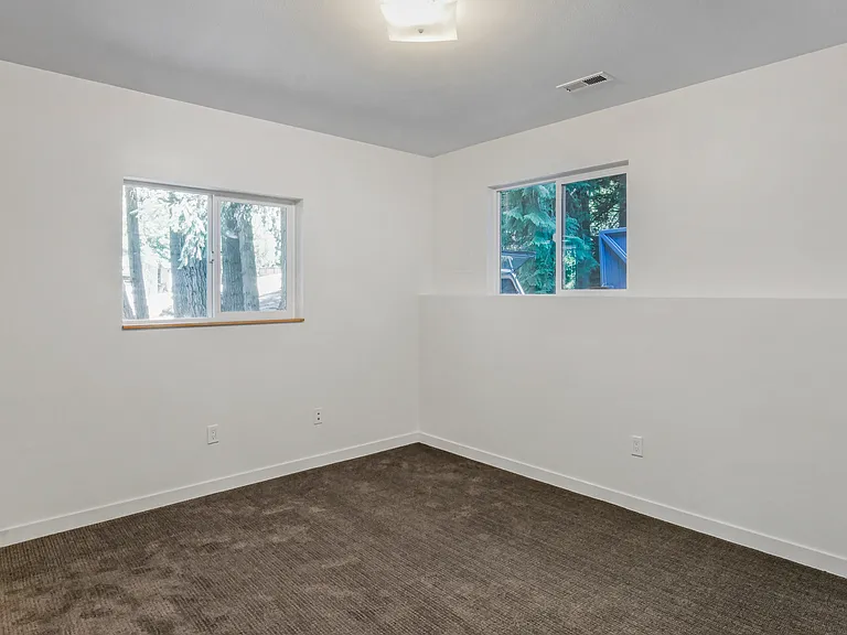 21017 SE 82nd St — Photo 37